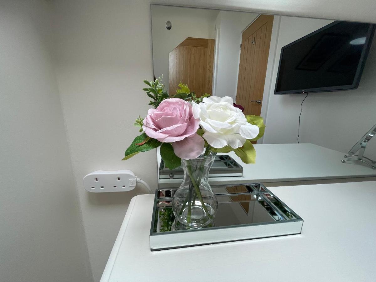 The Top Floor Stretham Экстерьер фото